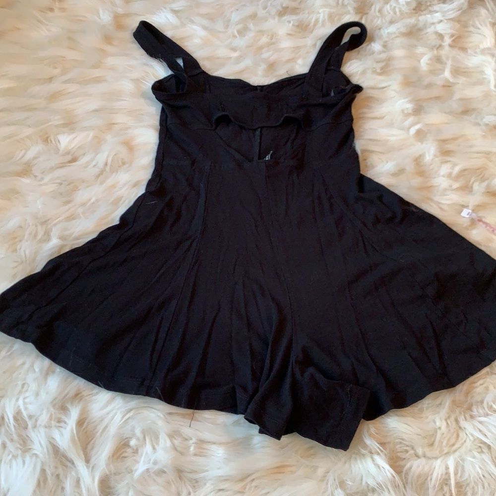 Forever 21 Black Cutout Knit Romper Size Small - Picture 5 of 11